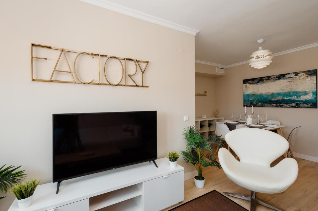 In The Historic Center Of Malaga, Very Close To The Beach And The Ave Train Station, With Private Parking Екстер'єр фото