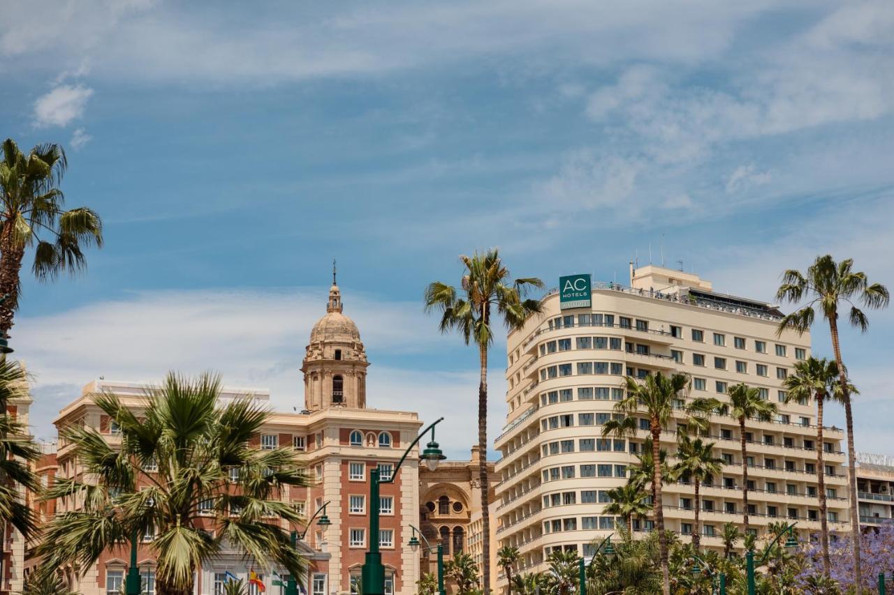 In The Historic Center Of Malaga, Very Close To The Beach And The Ave Train Station, With Private Parking Екстер'єр фото