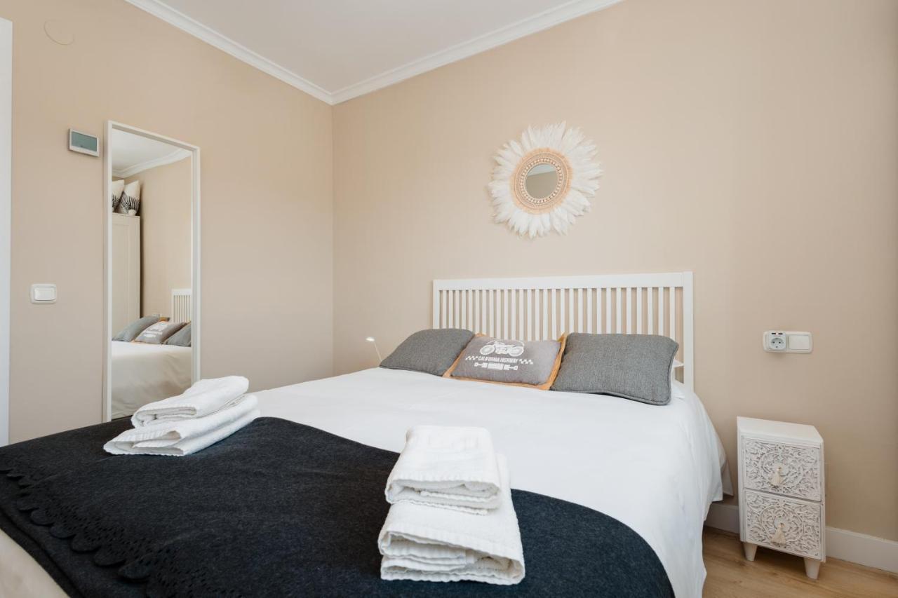 In The Historic Center Of Malaga, Very Close To The Beach And The Ave Train Station, With Private Parking Екстер'єр фото