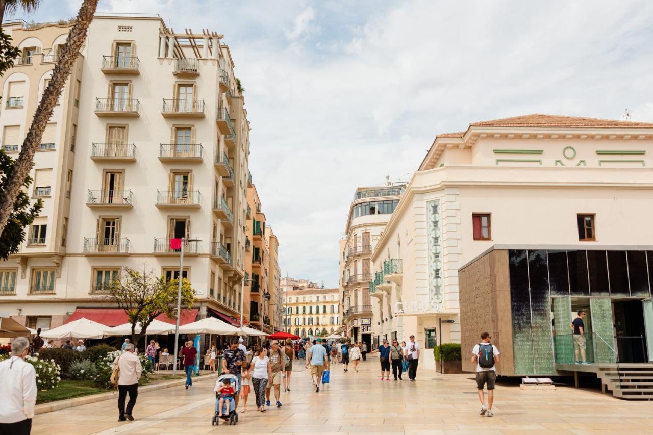 In The Historic Center Of Malaga, Very Close To The Beach And The Ave Train Station, With Private Parking Екстер'єр фото